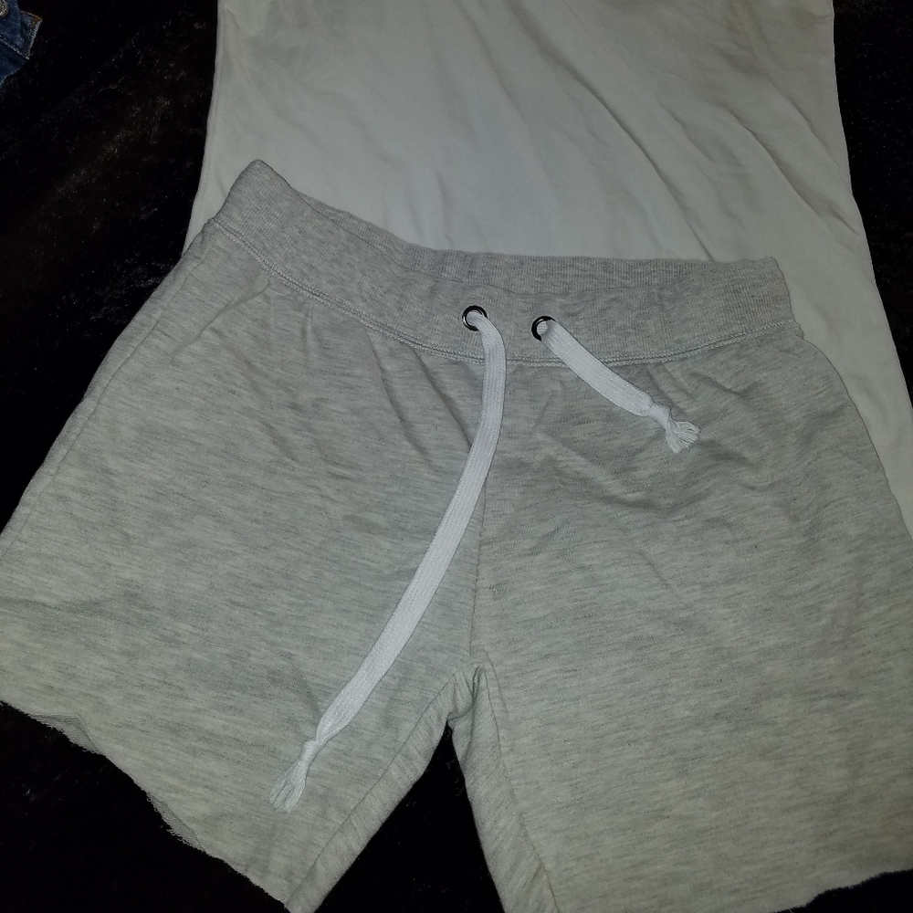 Gray shorts
